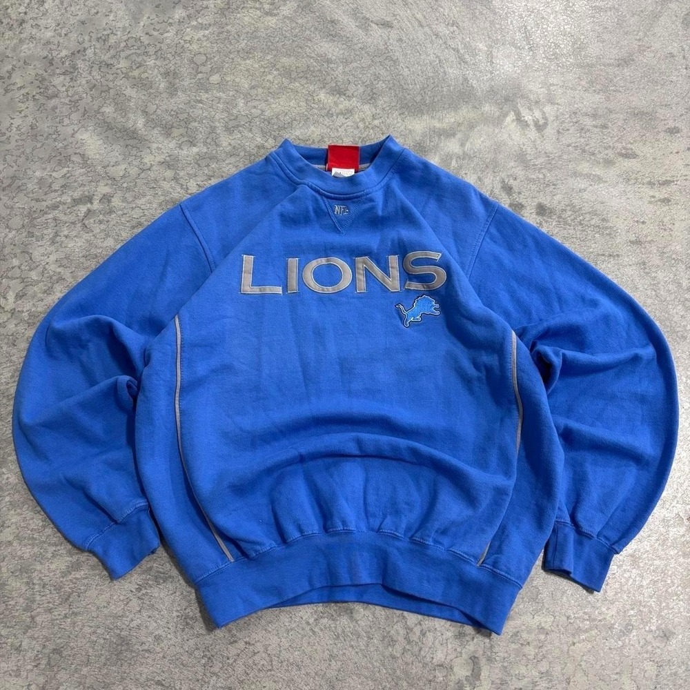 Vintage NFL Lions Crewneck Sweatshirt Blue Gray Accents Medium
